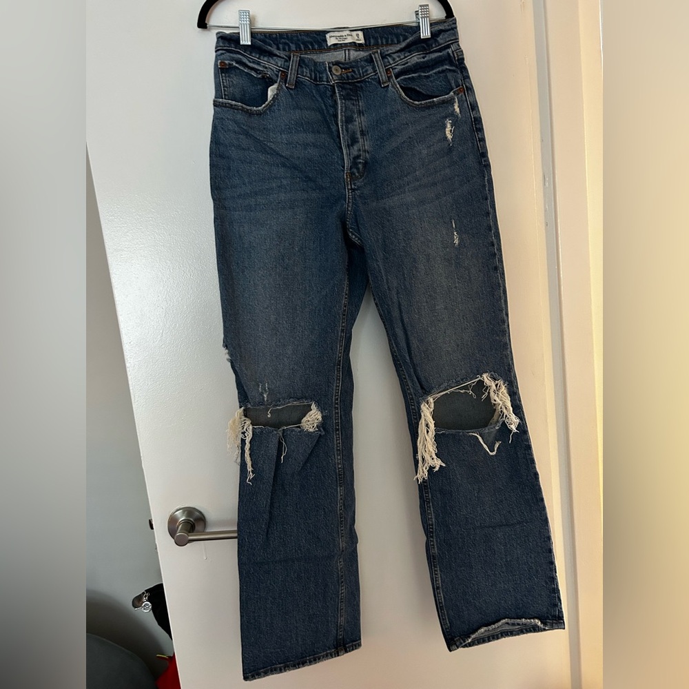 Abercrombie Low Rise Straight Jeans Size 8/29L